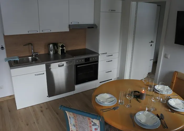 게스트하우스 Ausblick Appartements Mit Lungaucard *